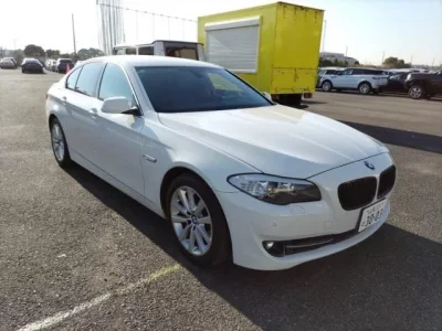 BMW 5-Series  с аукциона в Японии