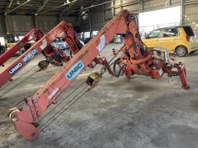 OTHERS UNIC CRANE