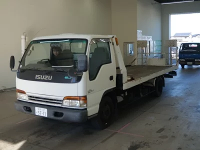 Isuzu ELF