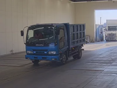 Isuzu FORWARD  с аукциона в Японии