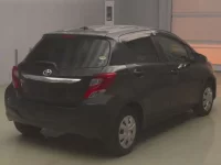 Toyota VITZ лот № 80510 оценка RA  с аукциона в Японии 1