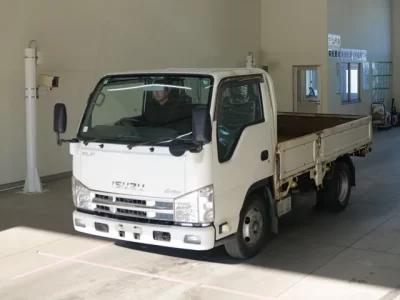 Isuzu ELF  с аукциона в Японии