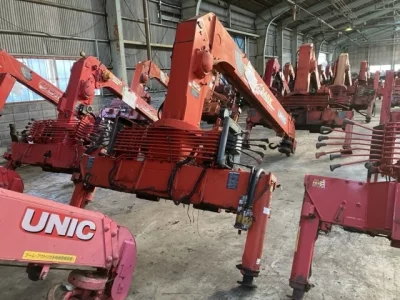 OTHERS UNIC CRANE
