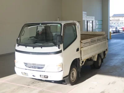 Toyota DYNA  с аукциона в Японии