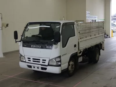 Isuzu ELF  с аукциона в Японии