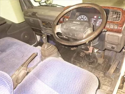 Isuzu ELF  с аукциона в Японии