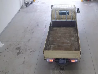 Toyota DYNA  с аукциона в Японии