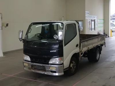 Toyota DYNA  с аукциона в Японии