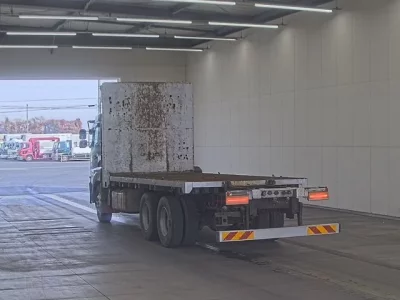 Nissan QUON  с аукциона в Японии