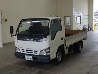 Isuzu ELF  с аукциона в Японии
