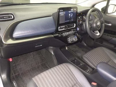 Toyota AQUA  с аукциона в Японии