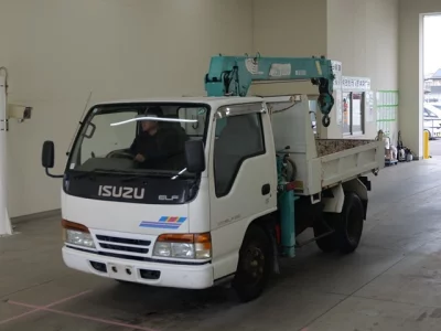 Isuzu ELF