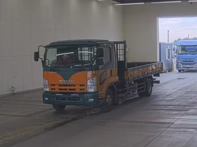 Isuzu FORWARD  с аукциона в Японии