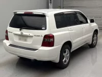 Toyota KLUGER лот № 486 оценка RA  с аукциона в Японии 1