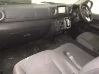 Nissan CARAVAN VAN лот № 2266 оценка 4  с аукциона в Японии 3