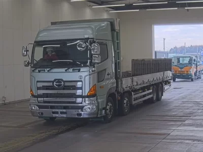 Hino PROFIA  с аукциона в Японии