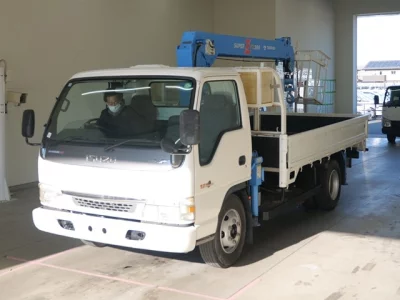 Isuzu ELF