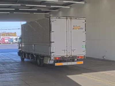 Isuzu FORWARD  с аукциона в Японии