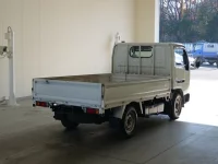 Nissan ATLAS лот № 1672 оценка 3  с аукциона в Японии 1