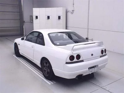 Nissan SKYLINE  с аукциона в Японии