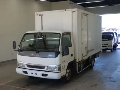 Isuzu ELF  с аукциона в Японии