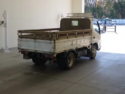 Toyota DYNA  с аукциона в Японии