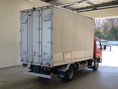 Hino DUTRO  с аукциона в Японии