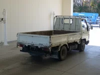 Toyota TOYOACE лот № 1972 оценка R  с аукциона в Японии 1