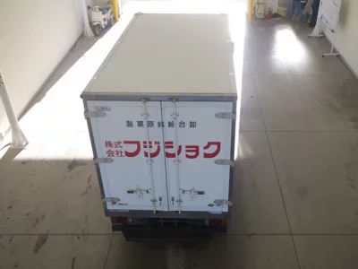 Isuzu ELF  с аукциона в Японии