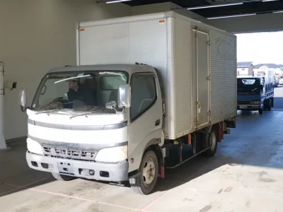 Hino DUTRO  с аукциона в Японии