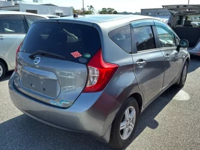 Nissan NOTE  с аукциона в Японии