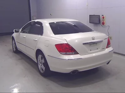 Honda LEGEND  с аукциона в Японии