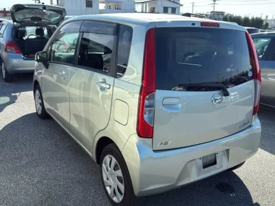 Daihatsu MOVE  с аукциона в Японии