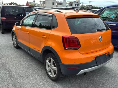 Volkswagen CROSS POLO