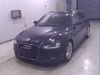 Audi A4  с аукциона в Японии
