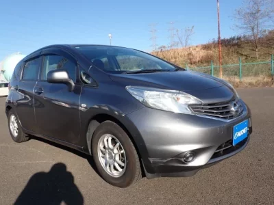 Nissan NOTE  с аукциона в Японии
