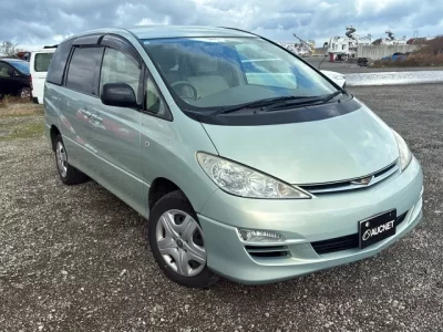 Toyota ESTIMA  с аукциона в Японии