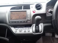 Honda STREAM лот № 10520 оценка R  с аукциона в Японии 10