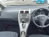 Toyota AURIS лот № 10525 оценка R  с аукциона в Японии 2