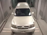Mitsubishi PAJERO лот № 17 оценка R  с аукциона в Японии 5