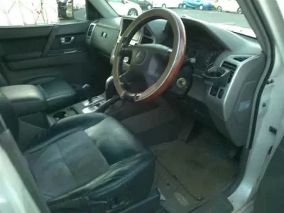 Mitsubishi PAJERO  с аукциона в Японии