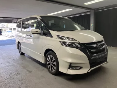 Nissan SERENA  с аукциона в Японии