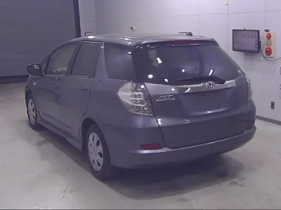 Honda FIT SHUTTLE  с аукциона в Японии