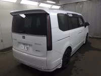 Honda STEP WAGON лот № 26051 оценка 4  с аукциона в Японии 2