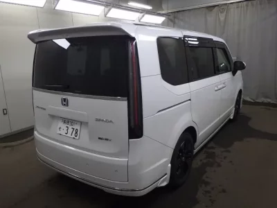 Honda STEP WAGON  с аукциона в Японии