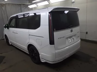 Honda STEP WAGON  с аукциона в Японии