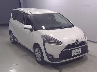 Toyota SIENTA  с аукциона в Японии