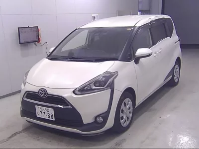 Toyota SIENTA  с аукциона в Японии