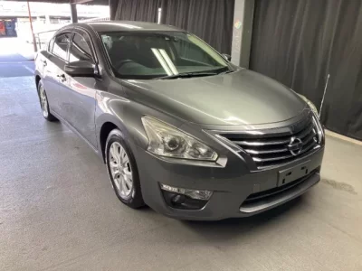 Nissan TEANA  с аукциона в Японии