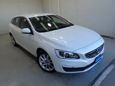 Volvo V60  с аукциона в Японии